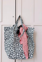 Shopper Leo