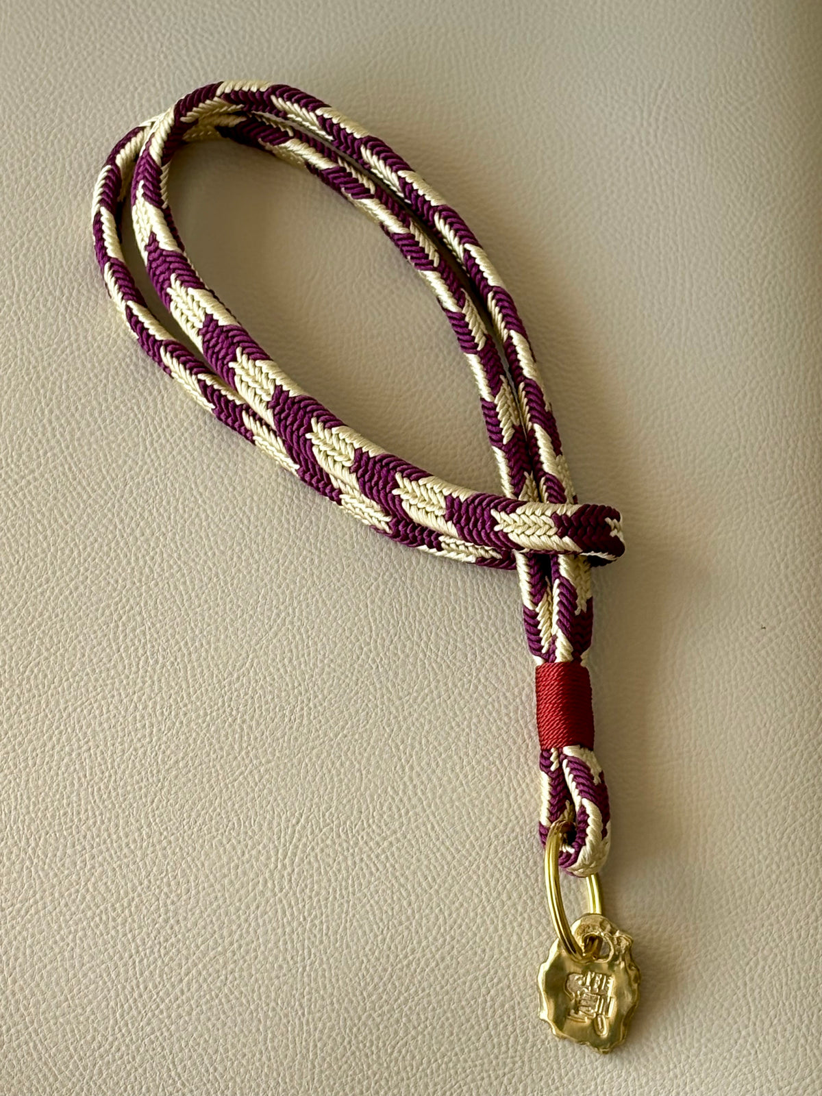 Schlüsselanhänger Purple long
