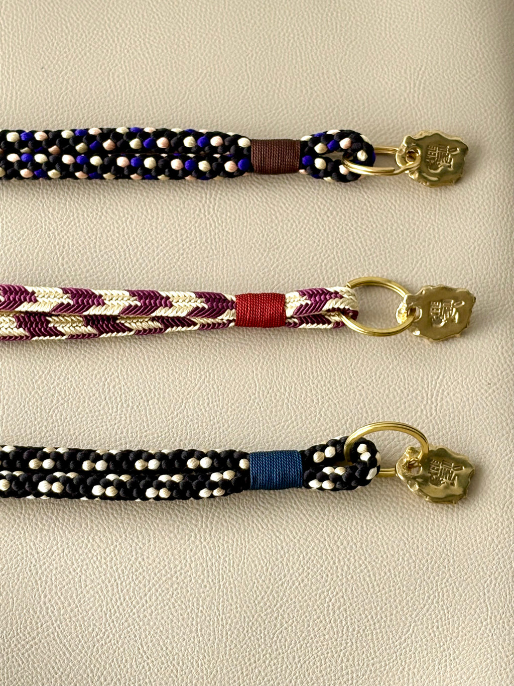 Schlüsselanhänger Purple long